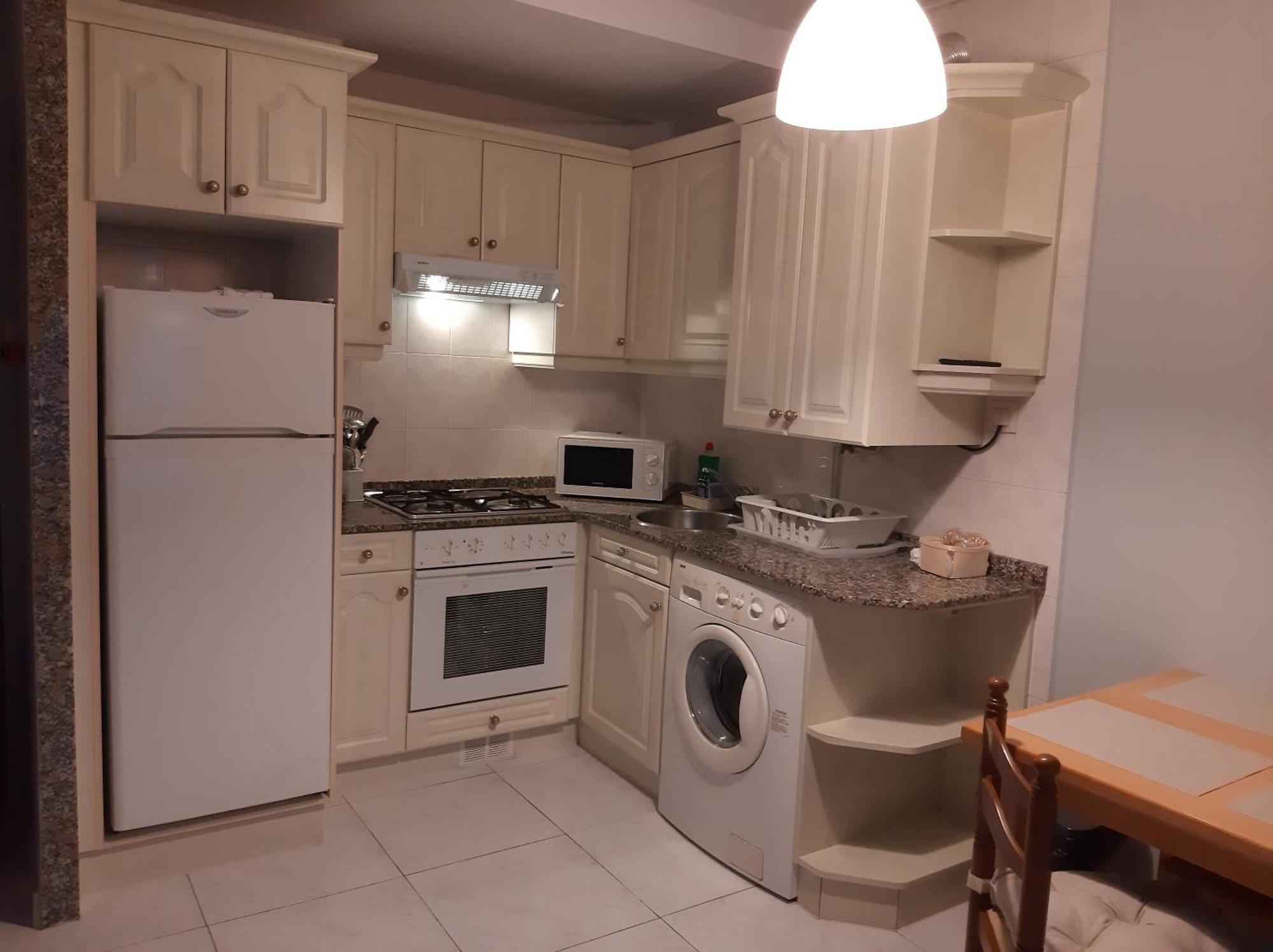 Apartamento Elena Centrico Con Wifi Onís Екстериор снимка