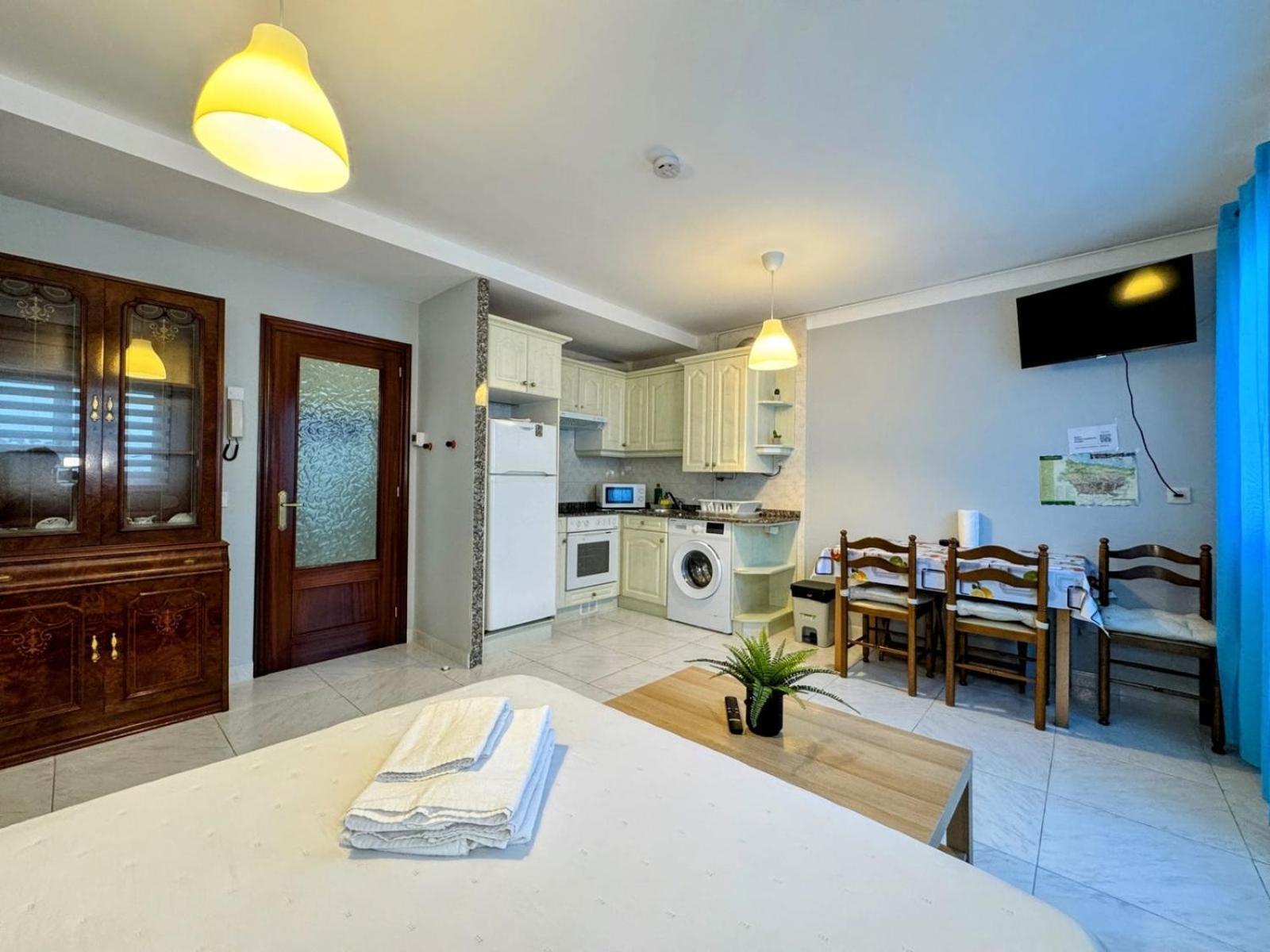 Apartamento Elena Centrico Con Wifi Onís Екстериор снимка