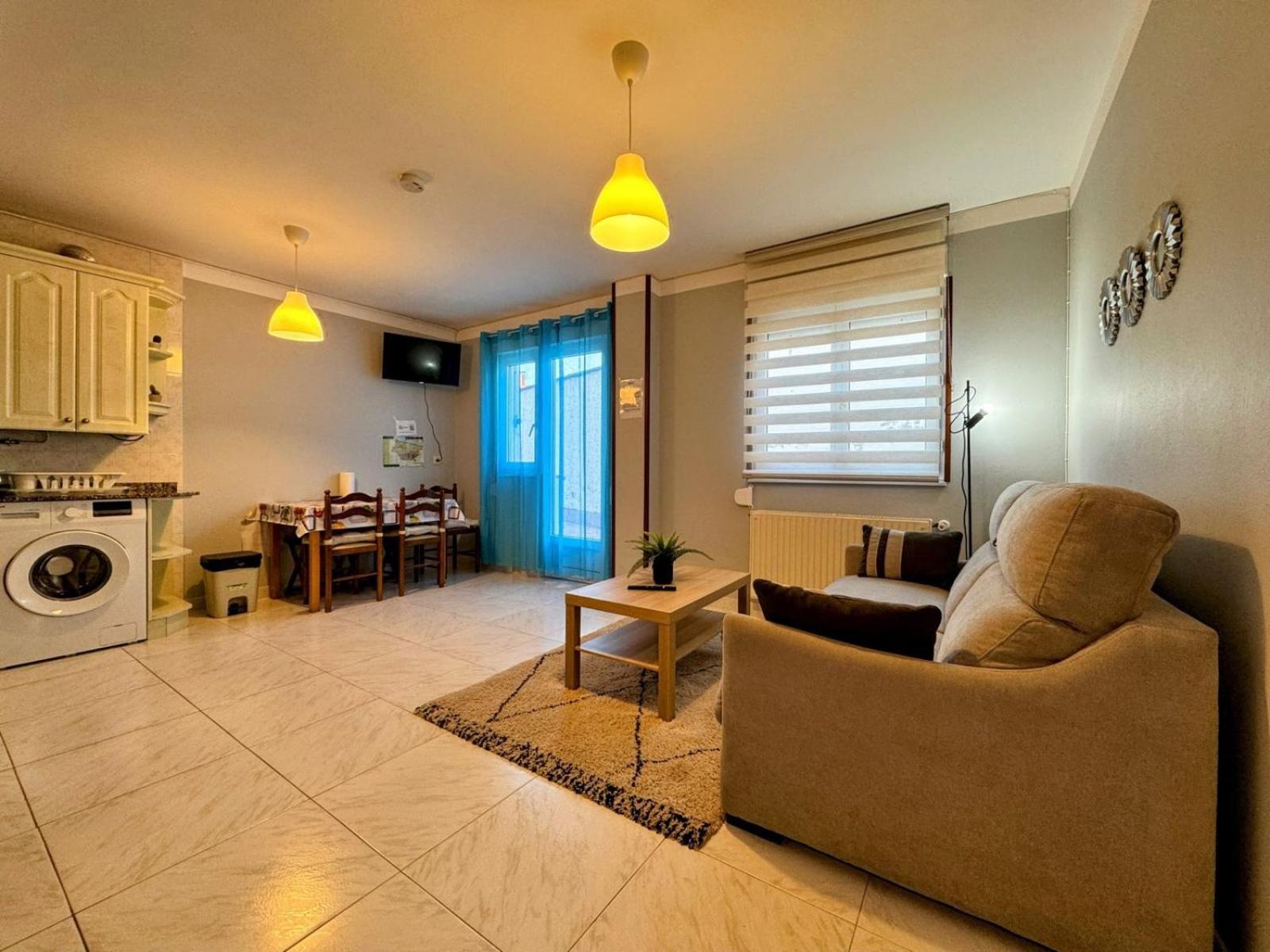 Apartamento Elena Centrico Con Wifi Onís Екстериор снимка